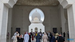 Sheikh Zayed Moschee Abu Dhabi 23.04.16 Von Arabien durch den Suezkanal zu Mittelmeerinseln AIDAcosma 031