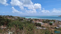 Antsiranana 23.11.23 Katamarane und Traumstrände auf Mauritius Seychellen Madagaskar AIDAblu 007