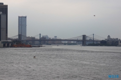 Brooklyn Bridge New York 18.10.01 - Big Apple, weißer Strand am türkisen Meer, riesiger Sumpf AIDAluna