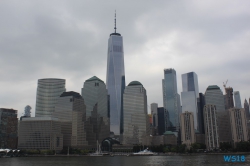 New York 18.10.01 - Big Apple, weißer Strand am türkisen Meer, riesiger Sumpf AIDAluna