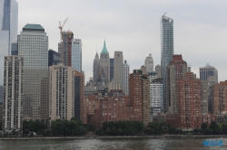 New York 18.10.01 - Big Apple, weißer Strand am türkisen Meer, riesiger Sumpf AIDAluna