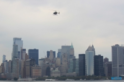 New York 18.10.01 - Big Apple, weißer Strand am türkisen Meer, riesiger Sumpf AIDAluna