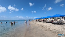 Pinneys Beach Basseterre 24.02.27 Traumhafte Strände und Wale in Mittelamerika und Karibik AIDAluna 012