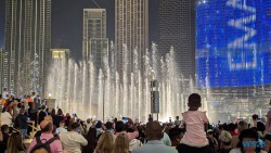 Dubai Fountain Dubai 23.04.14 Von Arabien durch den Suezkanal zu Mittelmeerinseln AIDAcosma 052