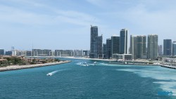 Dubai 23.04.15 Von Arabien durch den Suezkanal zu Mittelmeerinseln AIDAcosma 013