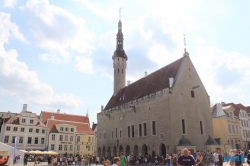 Rathaus Tallinn 18.07.31 - Eindrucksvolle Städtetour durch die Ostsee AIDAdiva